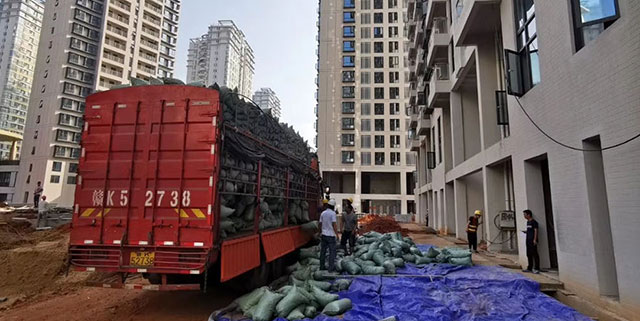武漢江漢區(qū)新建小區(qū)車庫(kù)頂板回填陶粒